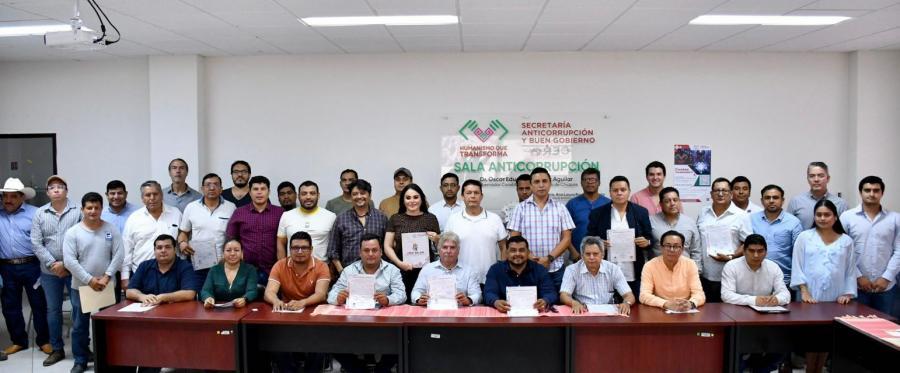 Gobierno de Chiapas impulsa transparencia con la entrega de Constancias CRUC BALAM