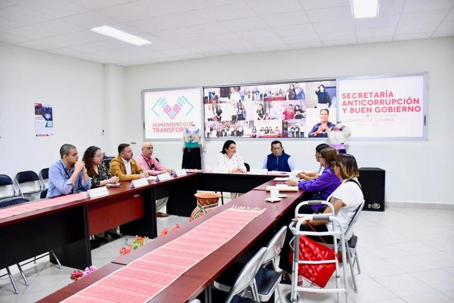 La Secretaría Anticorrupción y Buen Gobierno sostiene reunión con el colectivo Madres en Resistencia