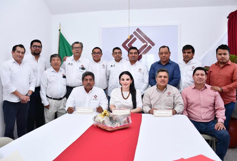 Ana Laura Romero Basurto fortalece la vinculación institucional con el Colegio de Ingenieros Civiles de Tuxtla Gutiérrez